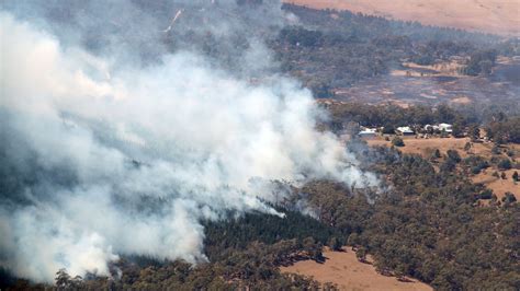 Australia bushfires: Victoria orders 30,000 people to evacuate.